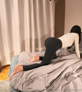 Ready for some clips in yoga leggings part 2