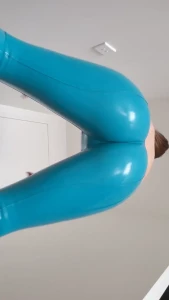 Squatting in latex