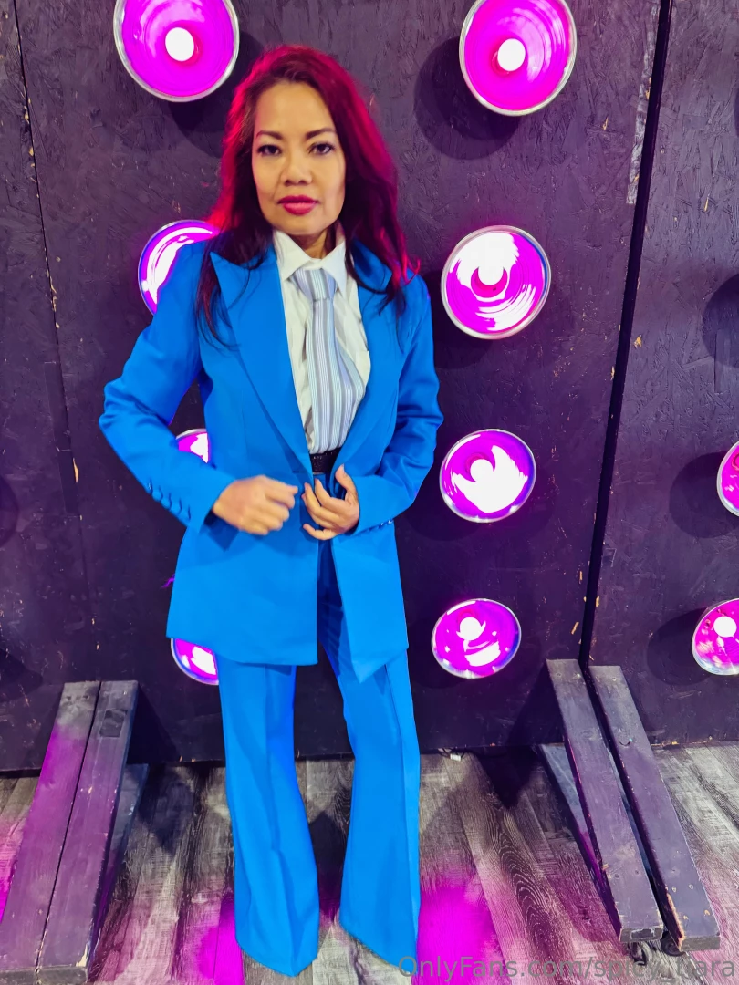 Do you like me in this look part 2 