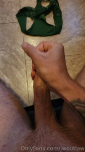 Cummings into womans panties