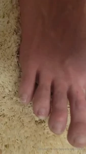 Alot of you have been requesting the to see the tops of my feet and