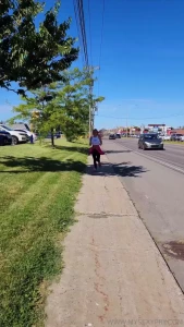 Quand je cours avec mes gros seins