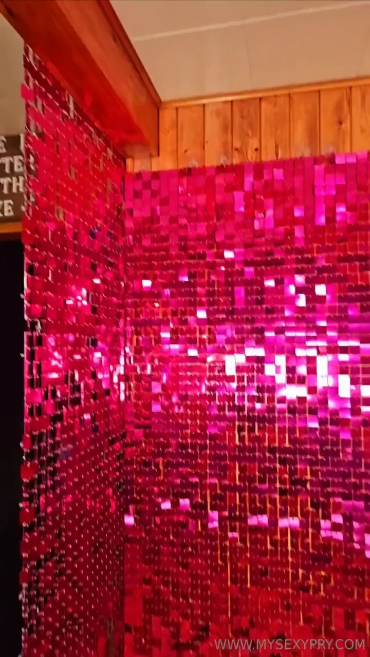 J adore ma nouvelle toile de fond murale pailettes rose vif 