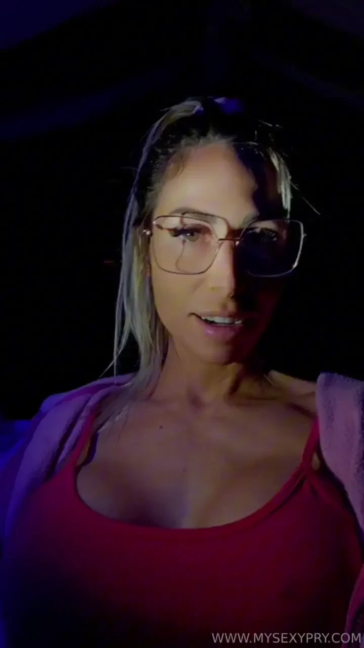 Sexe la nuit qui aime 