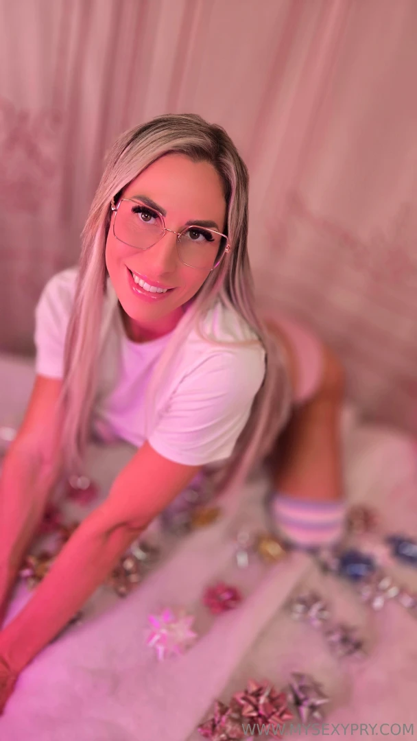 Nouvelle vid o j ai re u un nouveau jouet en cadeau pour ma f te d 