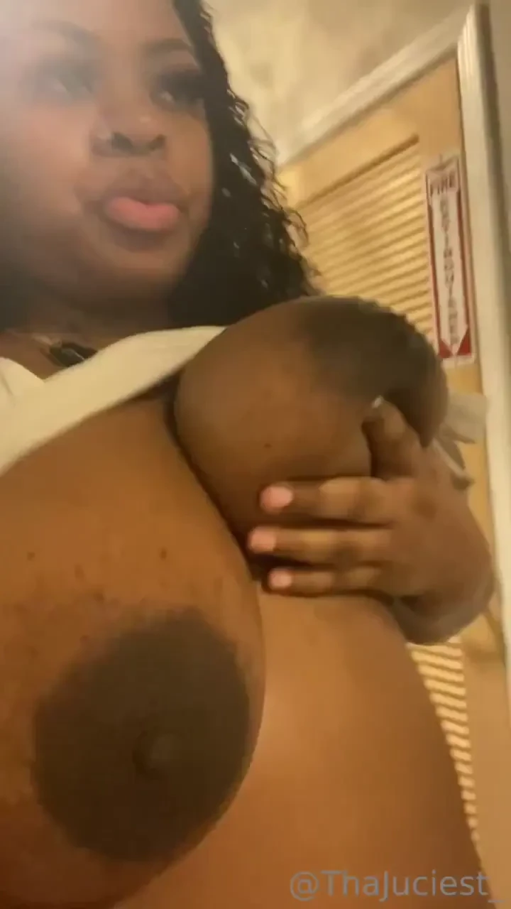 The neighbor was sexy i wanted him to see my big tits 