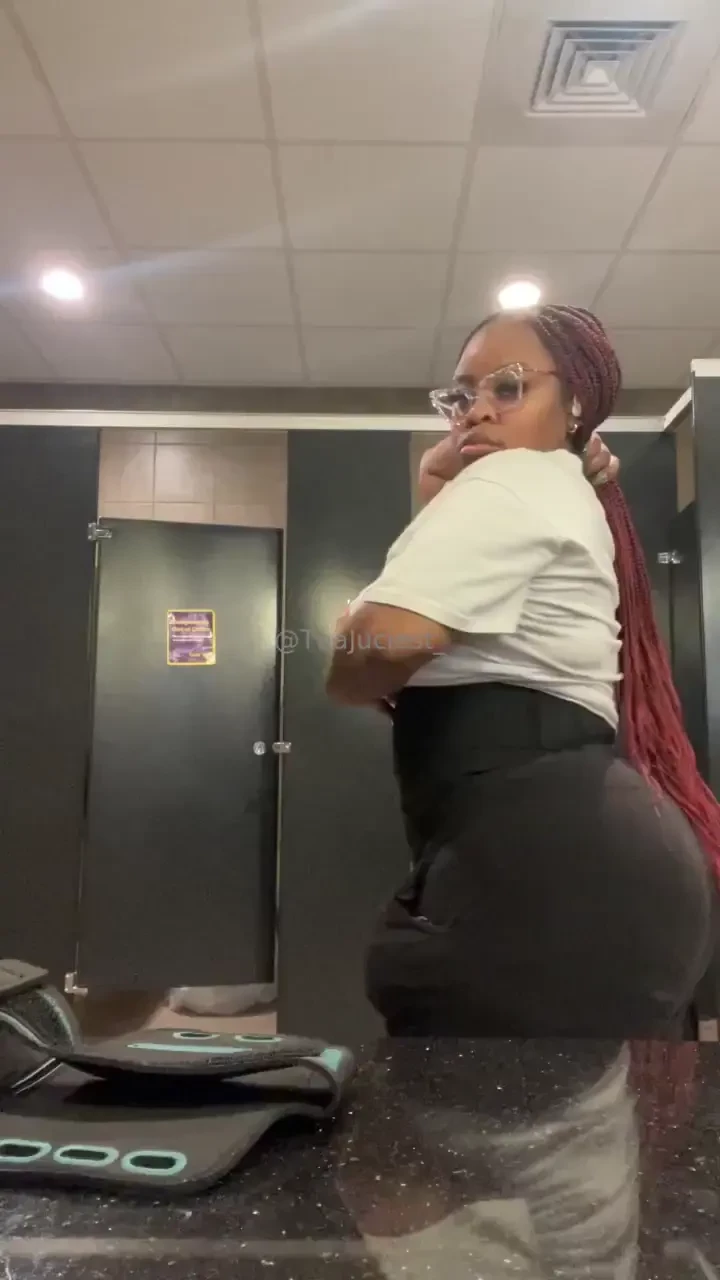 Gym tits anyone part 1 