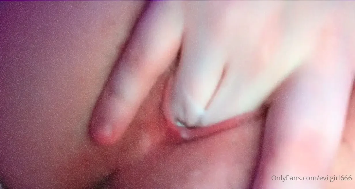 I love when i cream all over my tiny little fingers best orgasm of the 