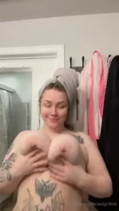 Who s taking a shower with me