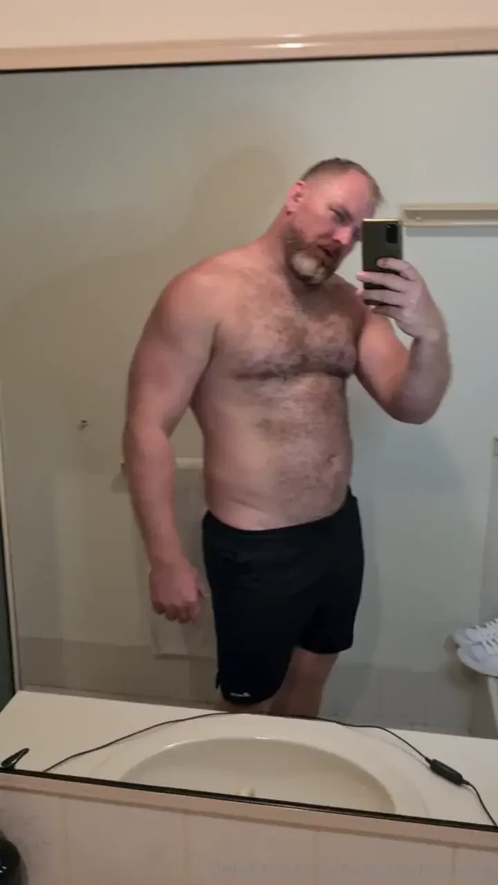 Zero nudity just gym progress appreciation 