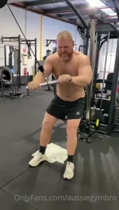 Some gym pics from a couple months ago keep forgetting to snap new