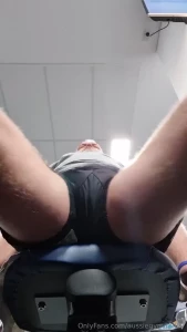 Been a while since i posted a workout vid how s the view down there