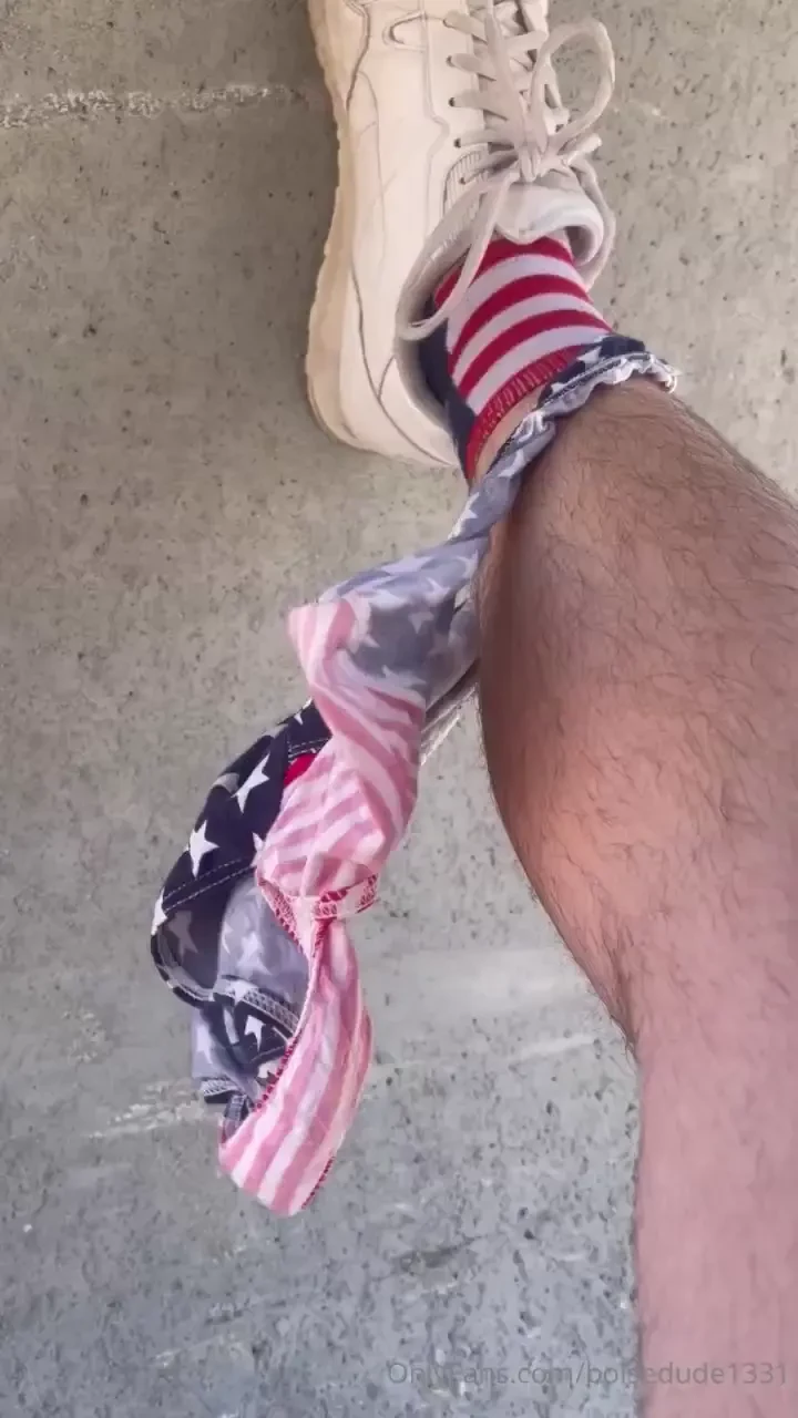 Salute the flag boys 