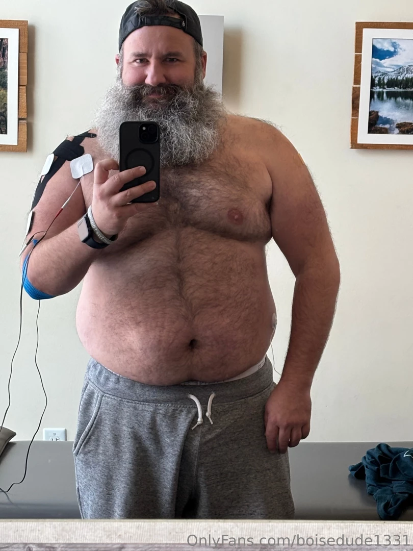 Selfies at my physical therapy session today my shoulder is beginning part 2 