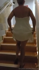 Flashing in public at the cuba motel