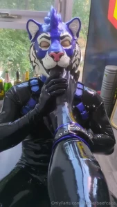 Rubberpaws are tasty