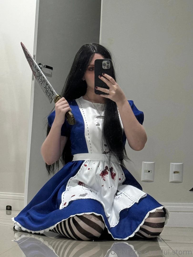 What u think alice in madness cosplay part 1 