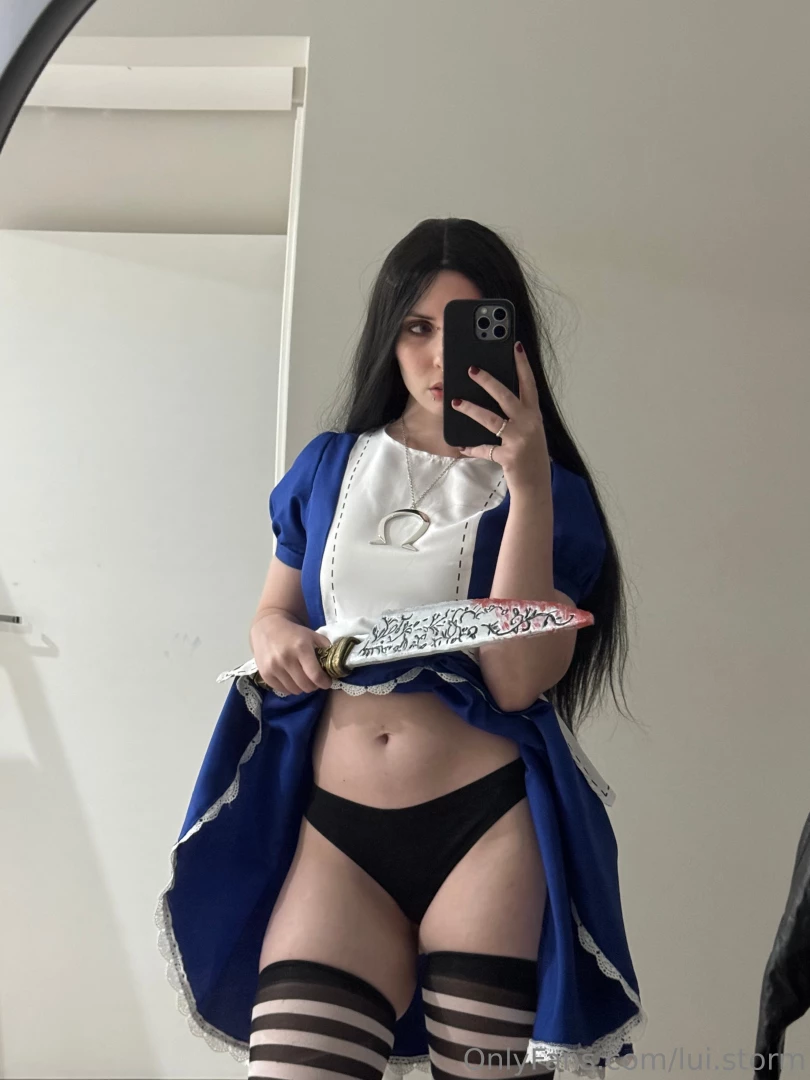 I know u wanted to know how was underneath the dress 