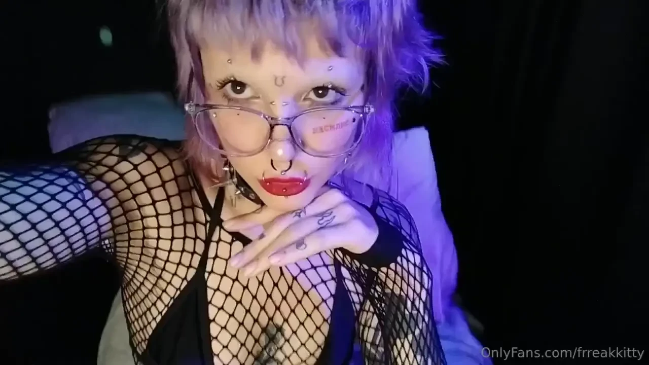 Hey boo do you like my glasses 