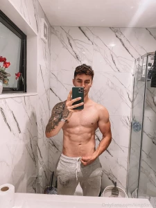 Love that sweatpants vibe