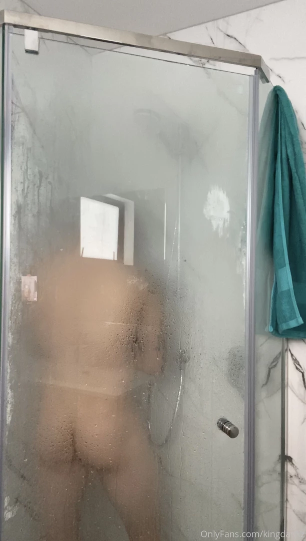 Loves a late night shower 