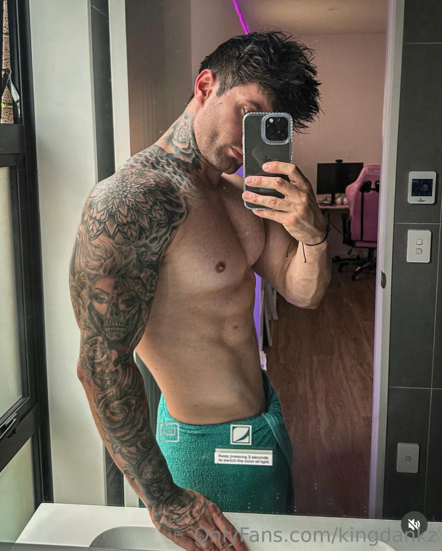 It s my birthday so that means birthday fucking and sucking cum enjoy 