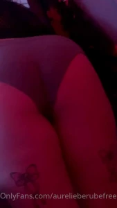 Tu me donne une fess es