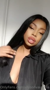 The type of videos that i send when sexting yes i do get aroused