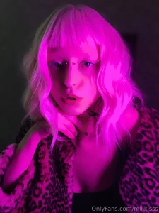 Would you like to kiss my sweet lips part 1