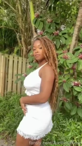 Fyp ebony dress bigboobs skirt ass locs blackgirls curvy exotic