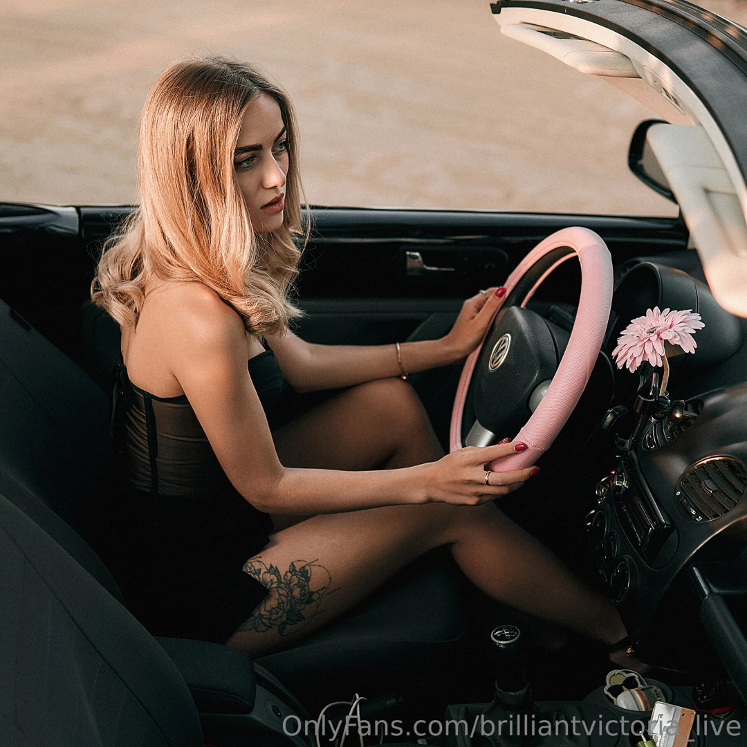 Every girl loves to dream - help me dream part 2 