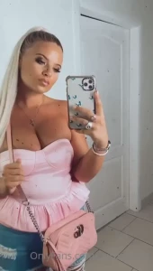 Shopping day today so tip me if you want to see what i buy