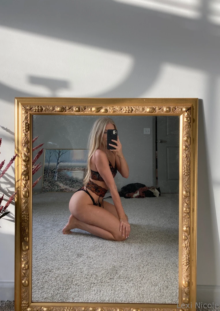 Happy wednesday almost the weekend what are we getting into 