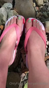 For my feet and toe lovers