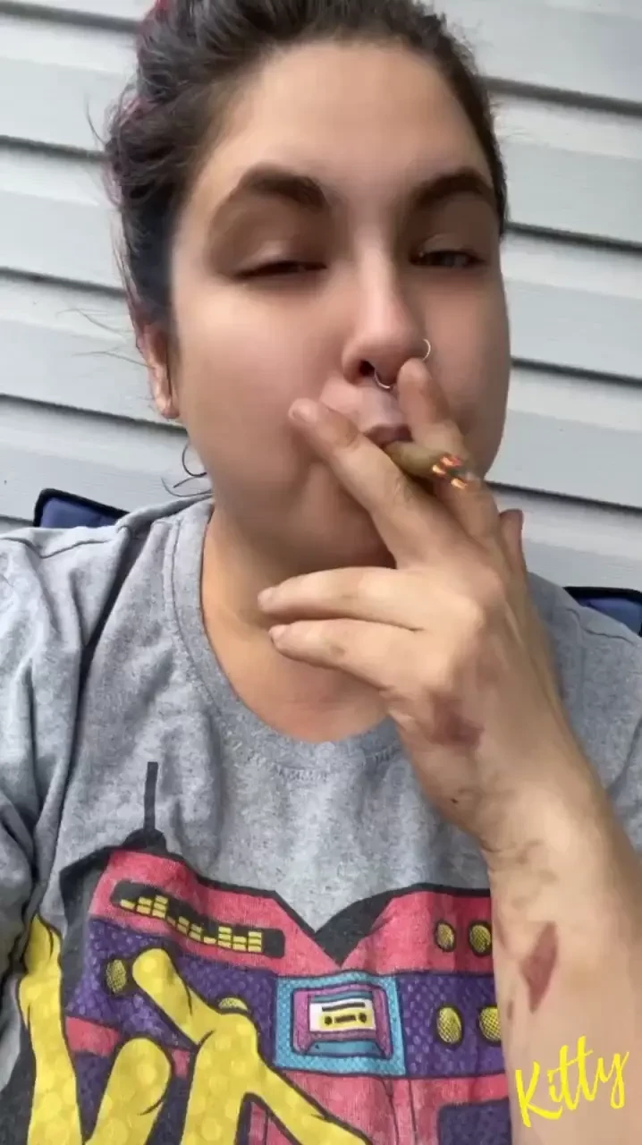 Tip this if you d smoke with me hehe 