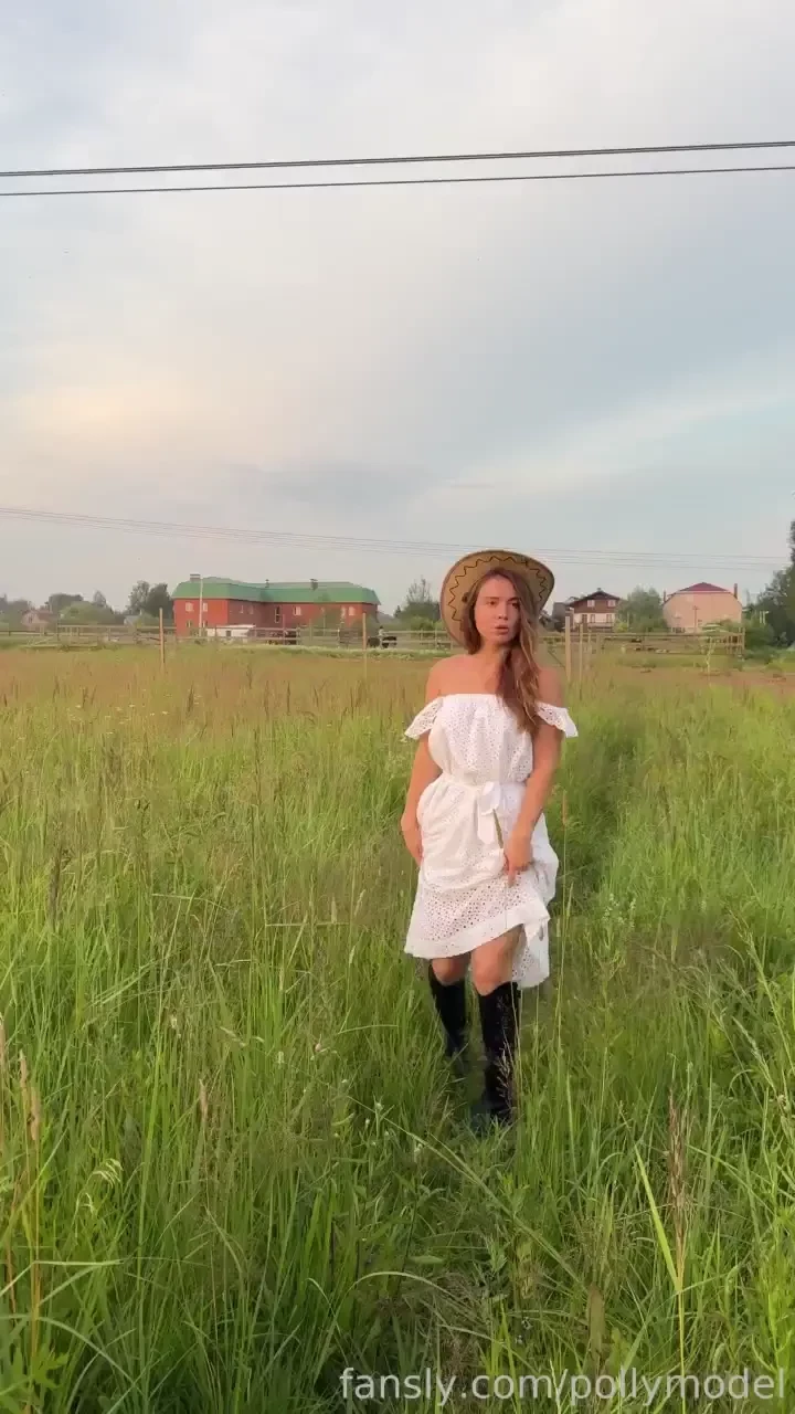 You know i can never control my feelings when you touch my body so 