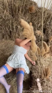 Let me show you what game i came up with for us today stokings dress