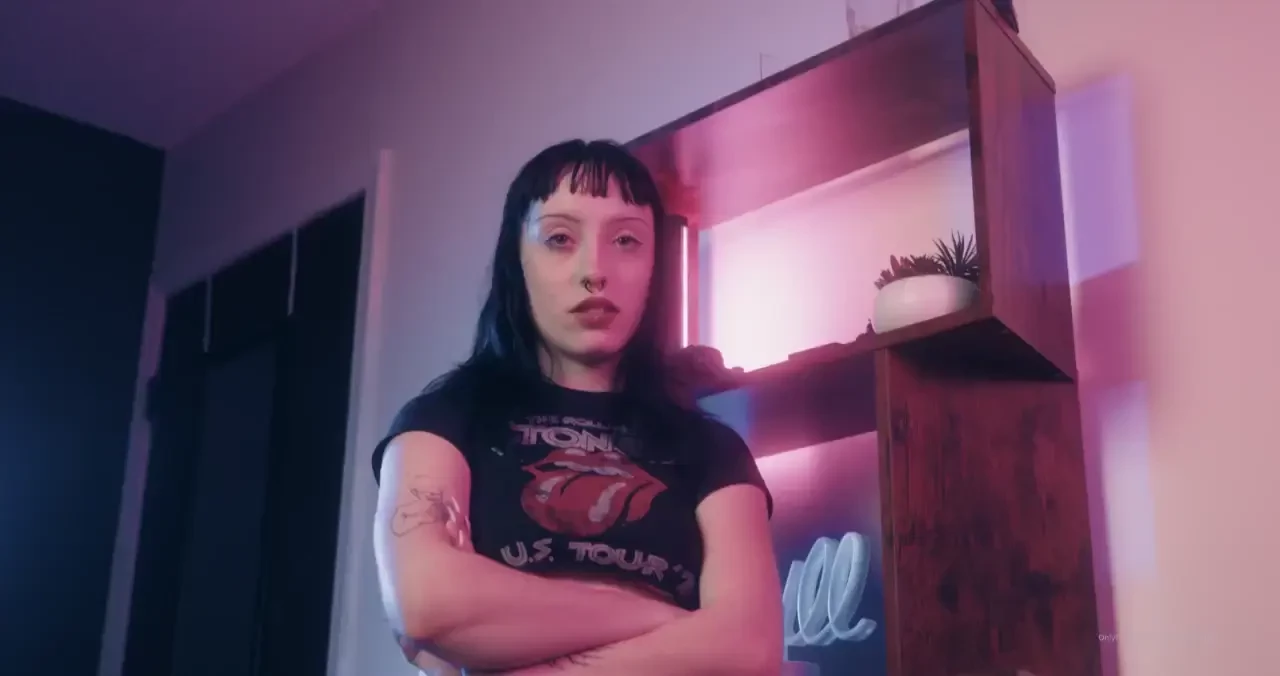 Roommate hookup unownxxx shows me how useful he can really be in this 