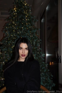 Scarlettandrsn she have no taboo and ready to have fun she likes to be part 9