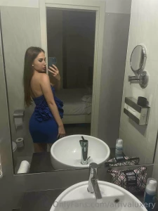 I would like to have sex right in this room i love unexpected sex with