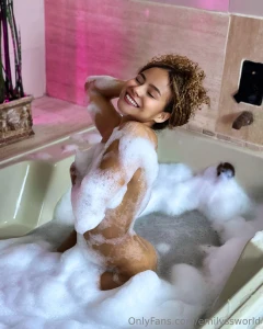 Like and comment and tip for a chance to win this adorable picture set