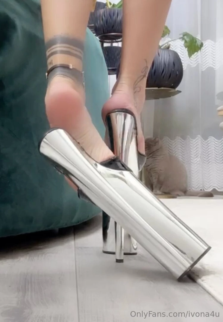 New video 9 inch silver black heels inbox part 2 