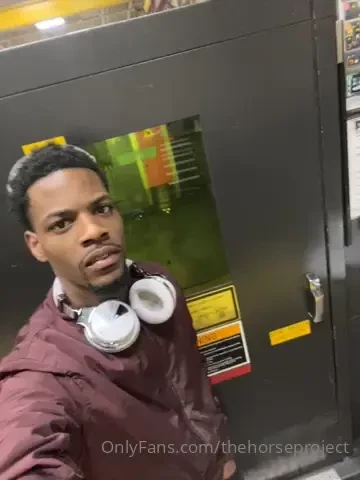 14hrs shift today tip me for some lunch and i ll send you the massive 