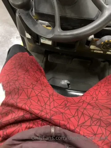 I wanna whip my dick out 