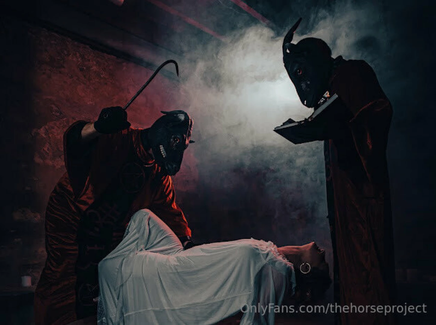 Happy spooky szn we ghost fucked her 