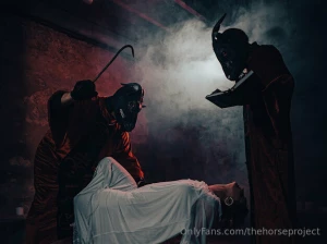 Happy spooky szn we ghost fucked her