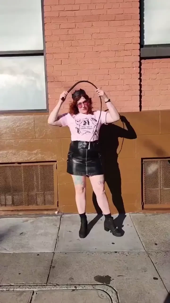 I finally got a whip i left my phone at home so this is a stitched 