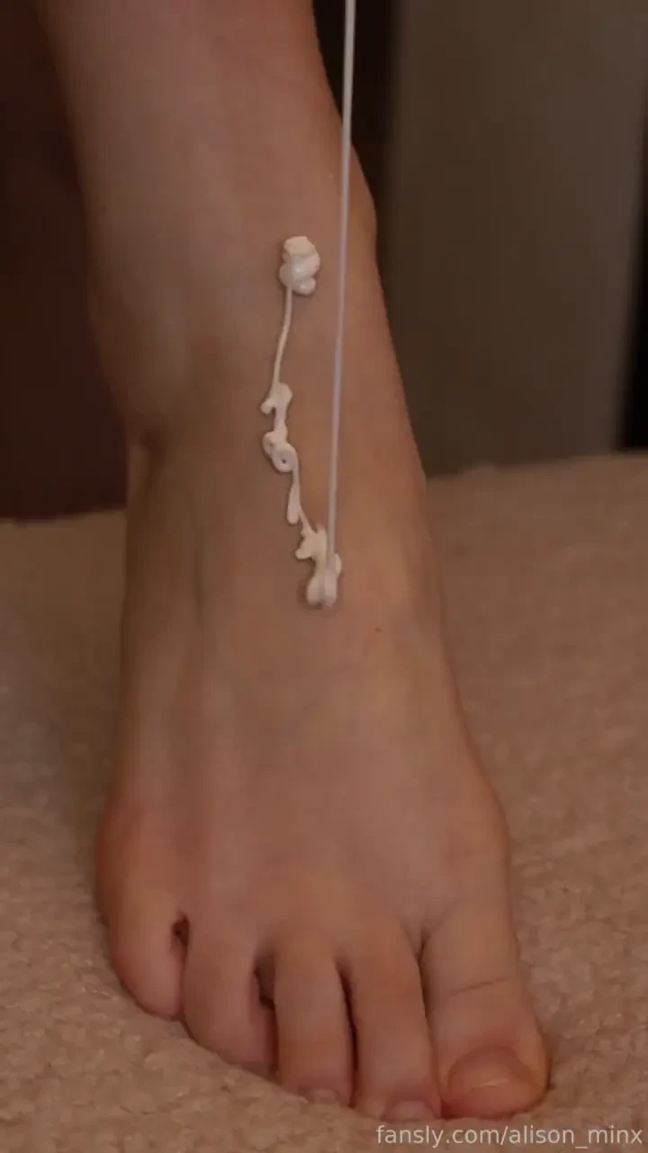 A little cream and feet fyp feet smallfeet footfetish stockings 