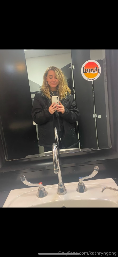 Enter subreddit of comedy club bathrooms 