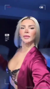 Imde dildo ile dans edip kendimi azd rd m sonra seninle birlikte bo